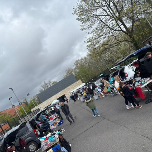 It was a great turn out for the first FOSH Car Boot Sale last weekend! Thank you to everyone who came to the event!